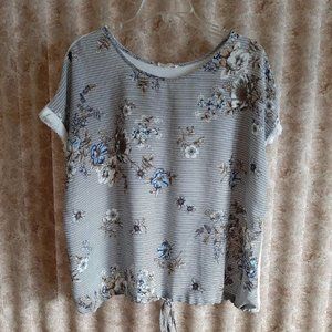 EUC Mystree stripe/floral boxy top size Medium